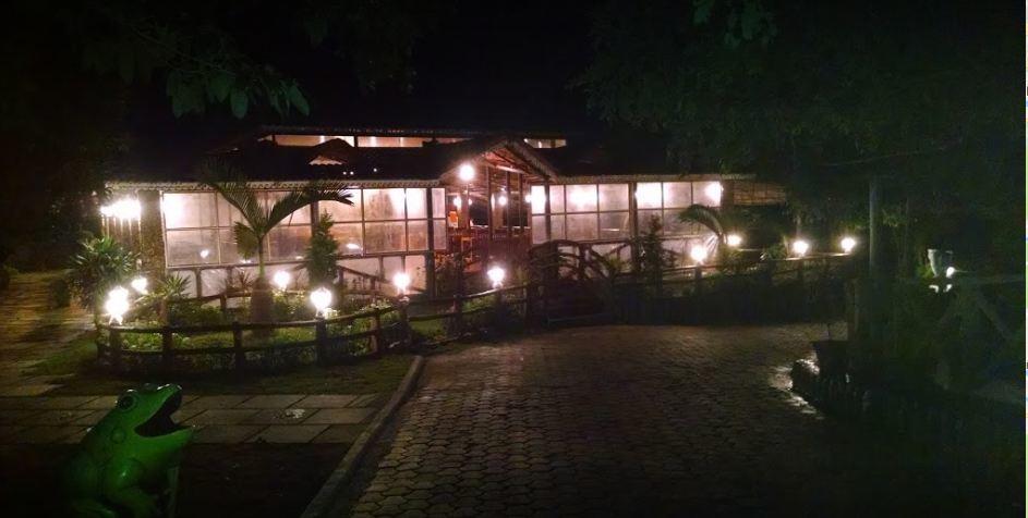 香格里拉丛林乡村度假酒店 Molem 外观 照片